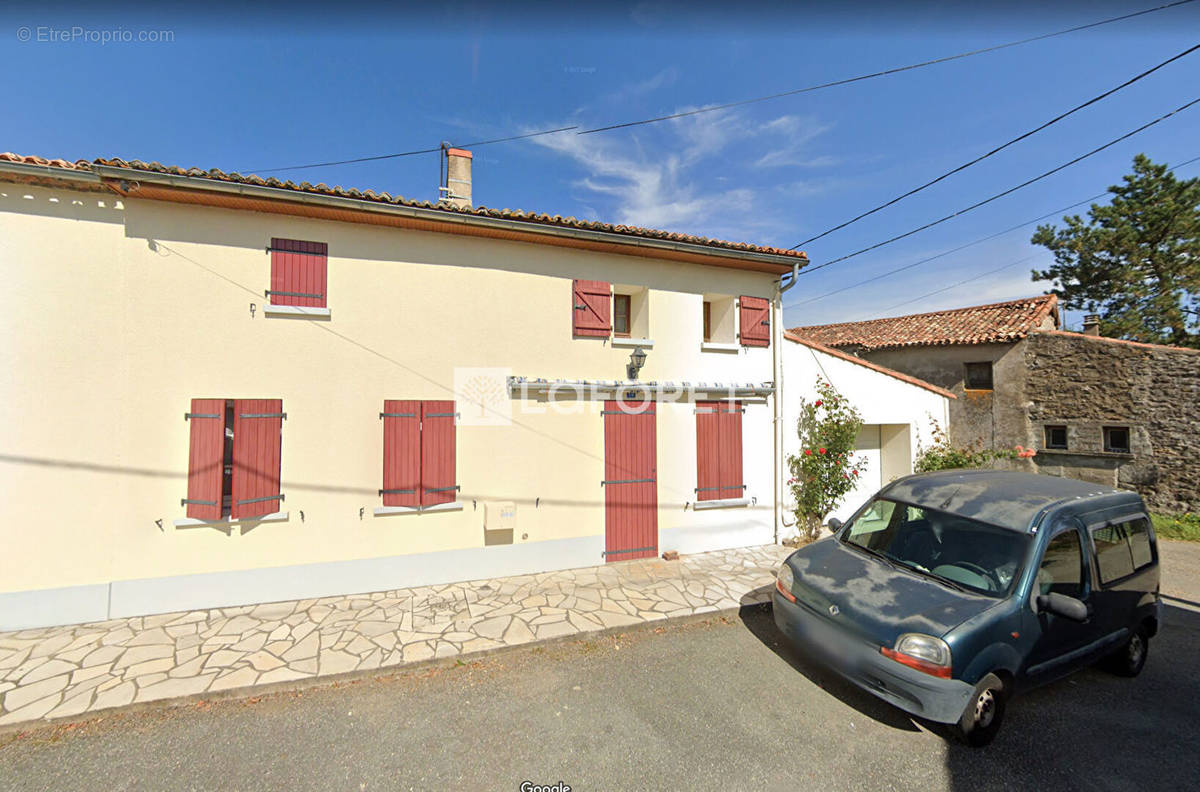 Maison à SAINT-AUBIN-LE-CLOUD