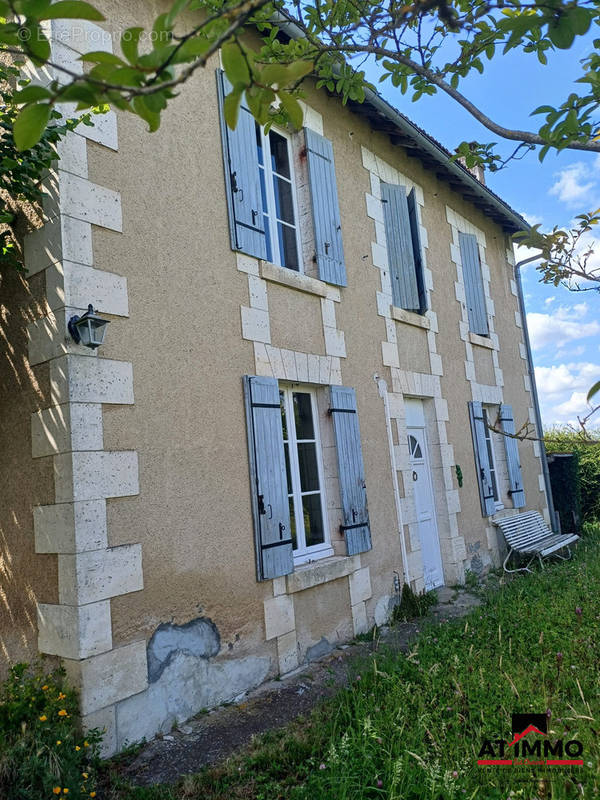 Maison à CHALAIS