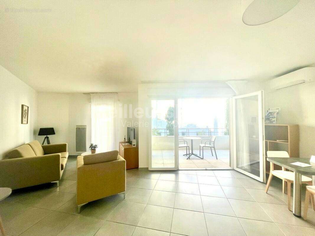 Appartement à FREJUS