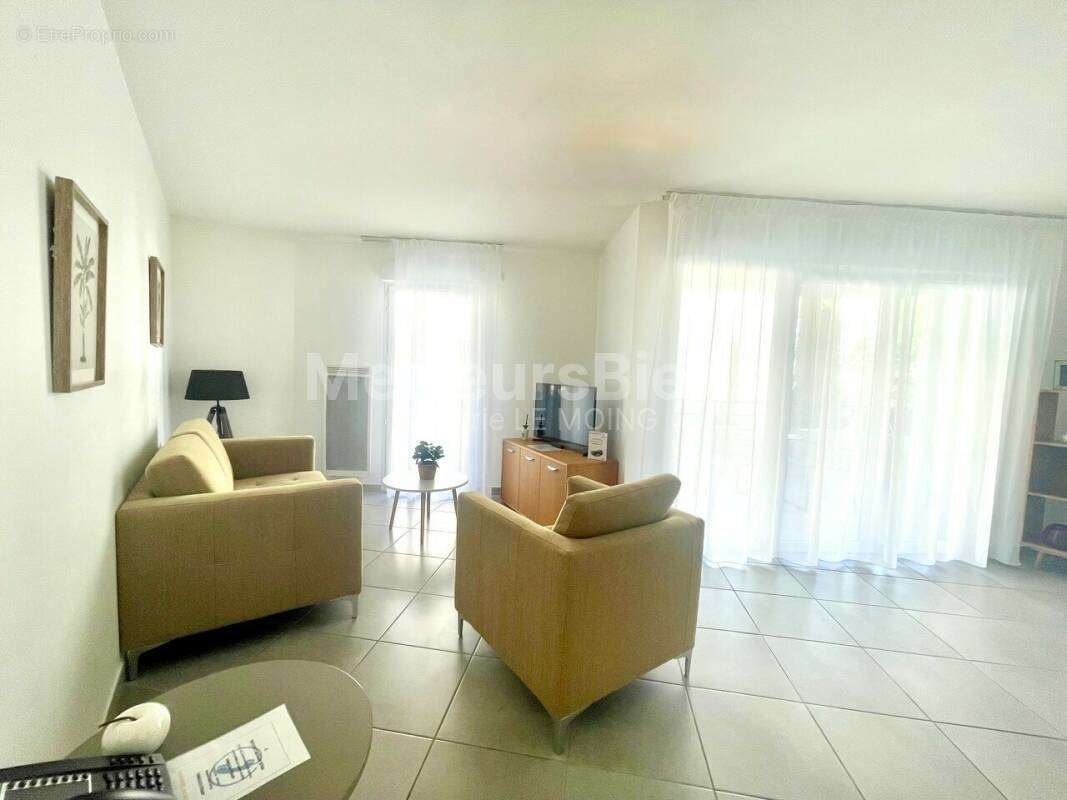 Appartement à FREJUS