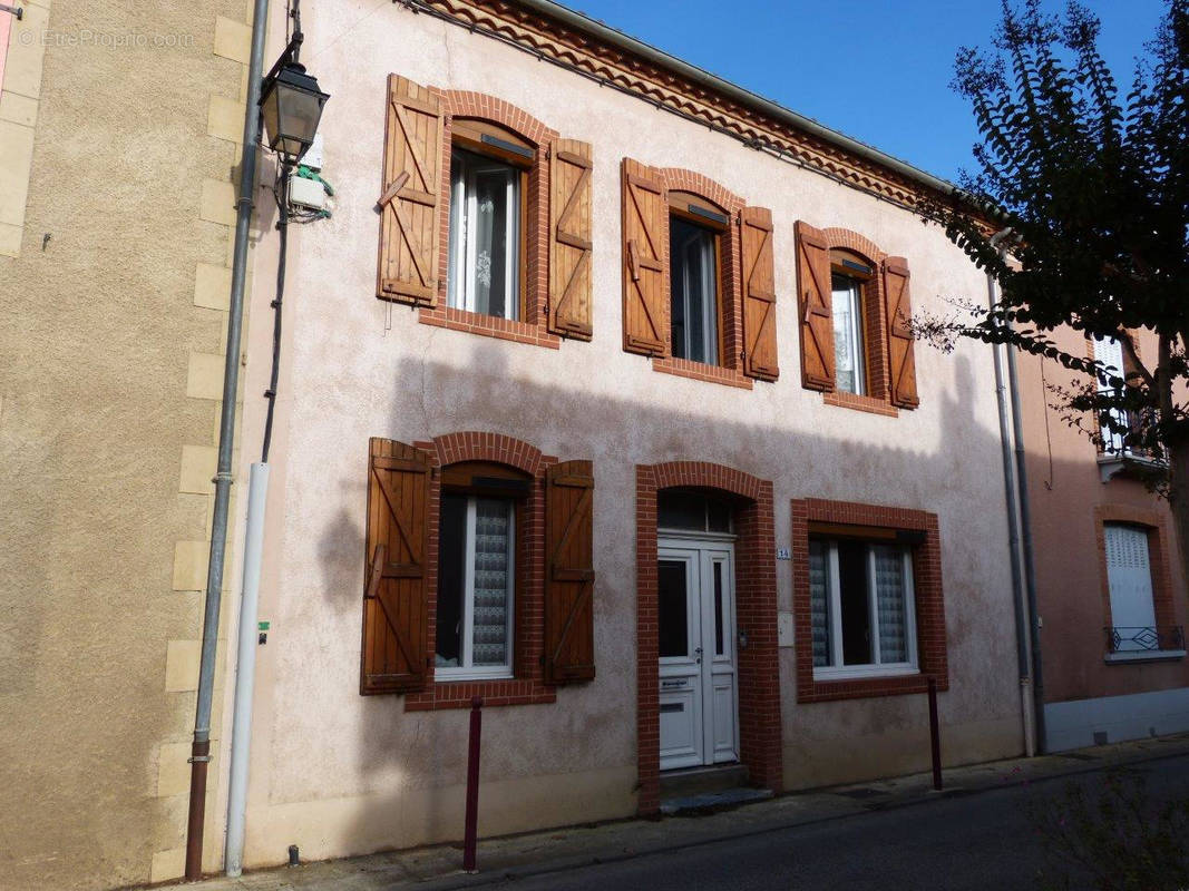 F1 - Maison à TRIE-SUR-BAISE