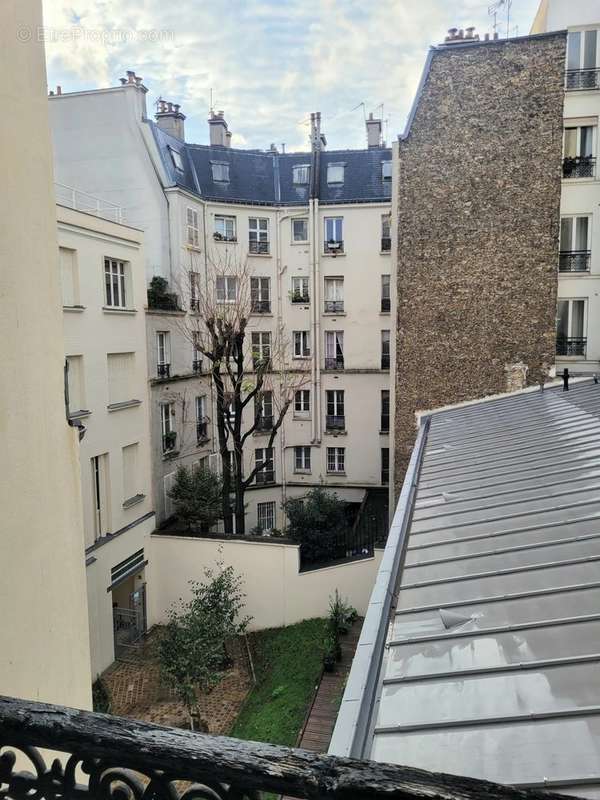 Appartement à PARIS-10E