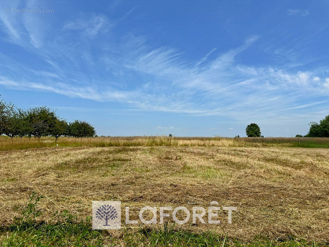 Terrain à GEMOZAC