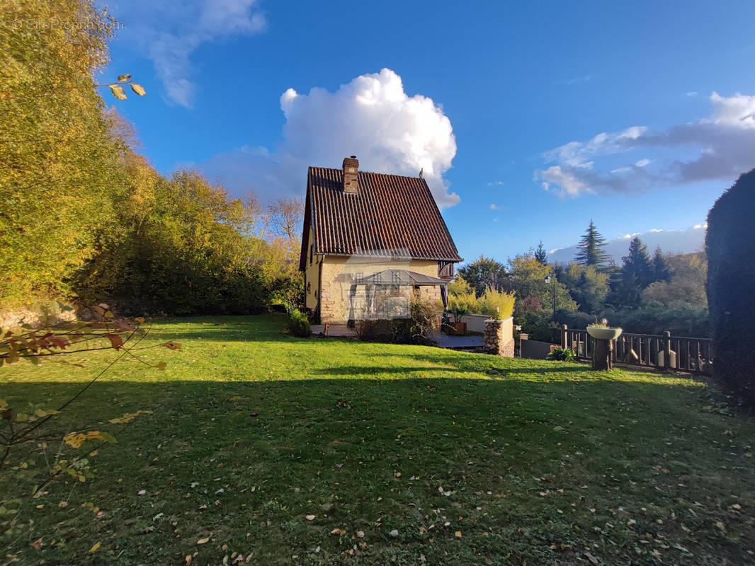 Maison à BEAUMONT-LE-ROGER