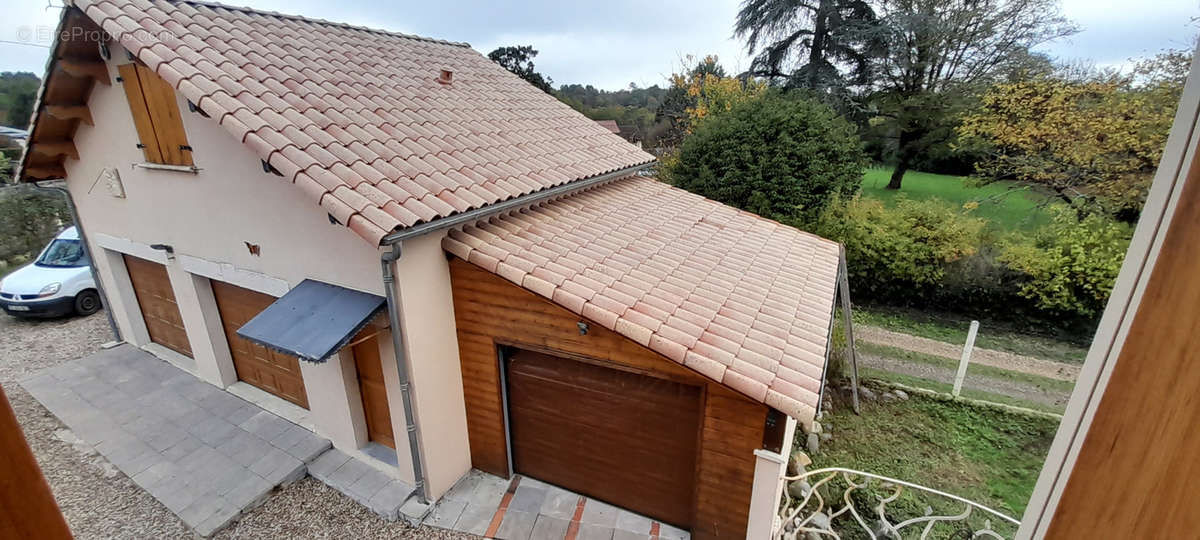 Maison à LA CHAPELLE-GONAGUET