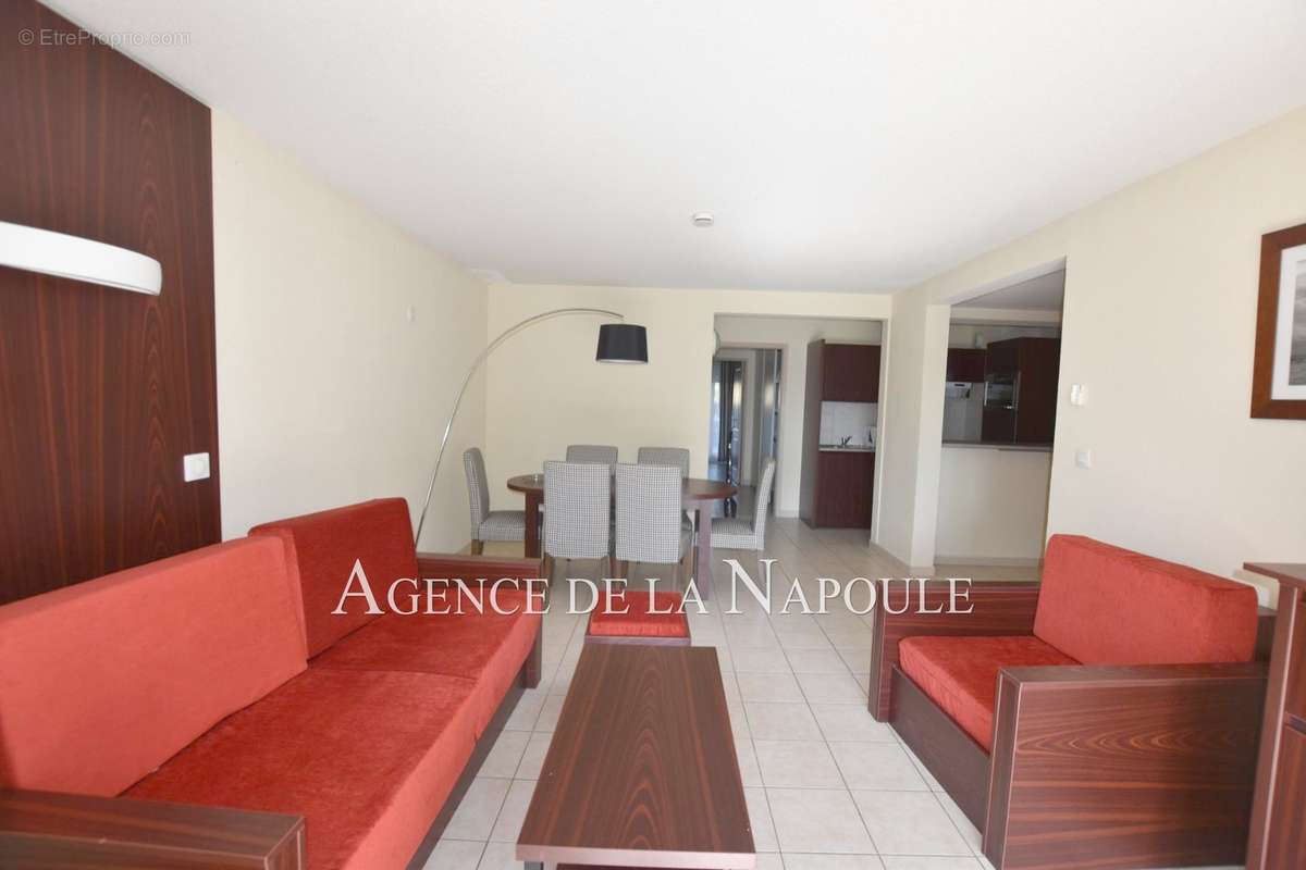 Appartement à MANDELIEU-LA-NAPOULE