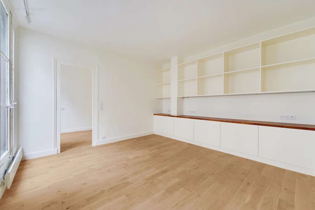 Appartement à PARIS-4E