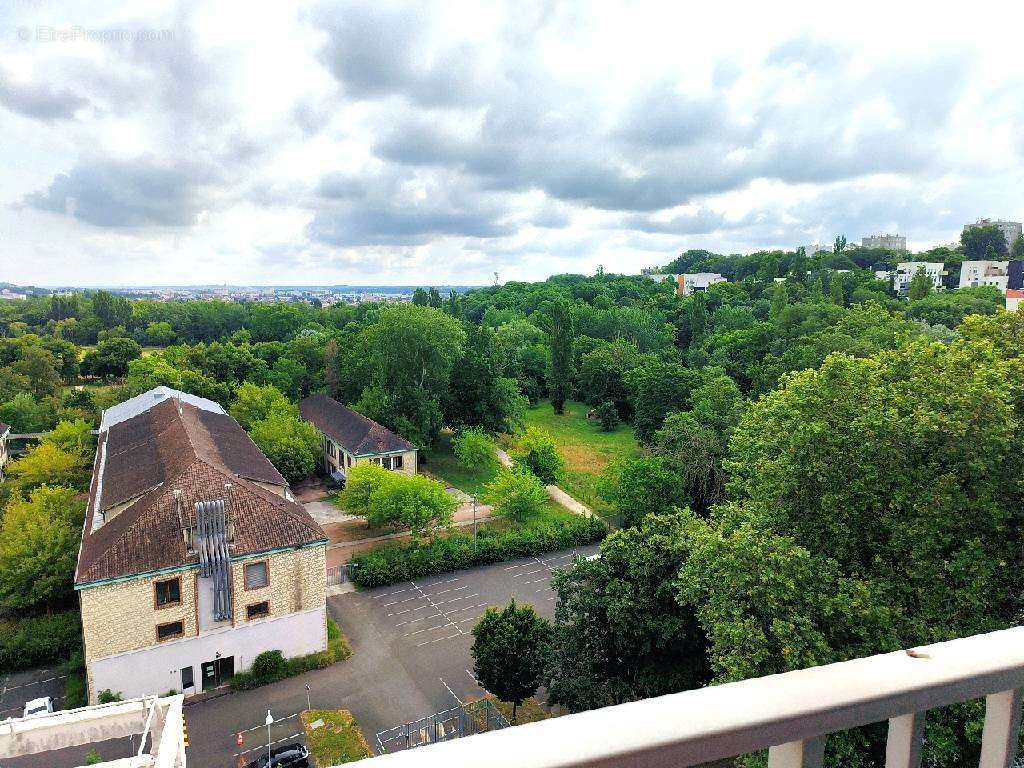 Appartement à SAVIGNY-SUR-ORGE