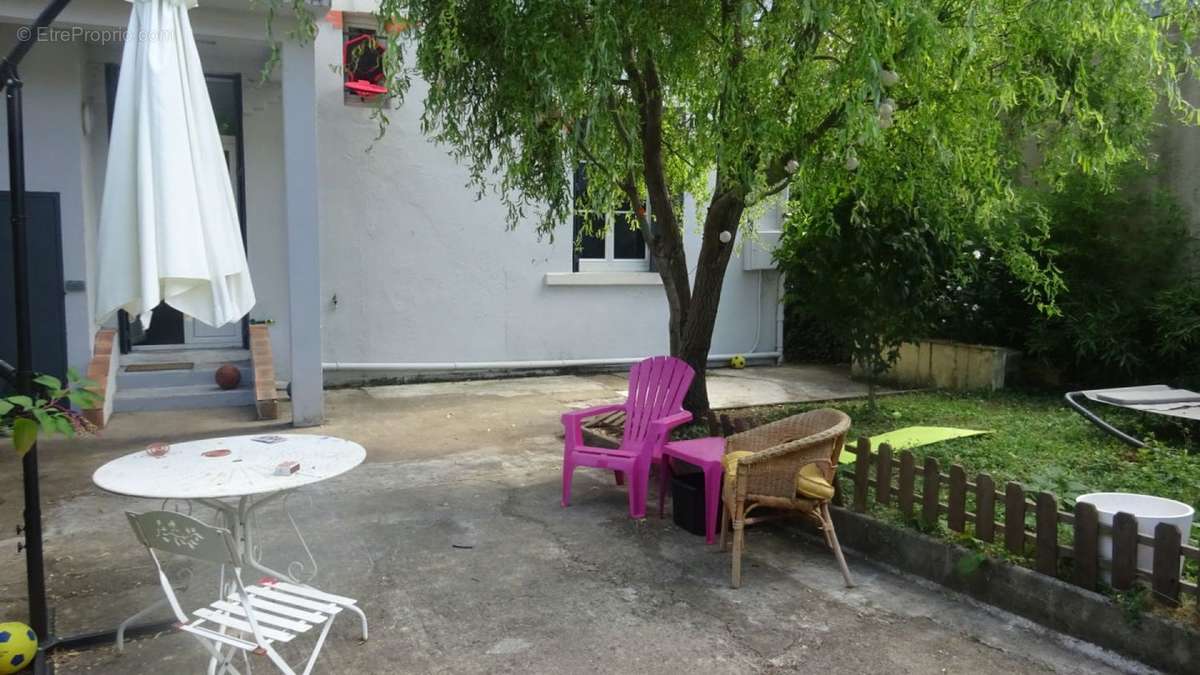 terrasse - Maison à CAHORS