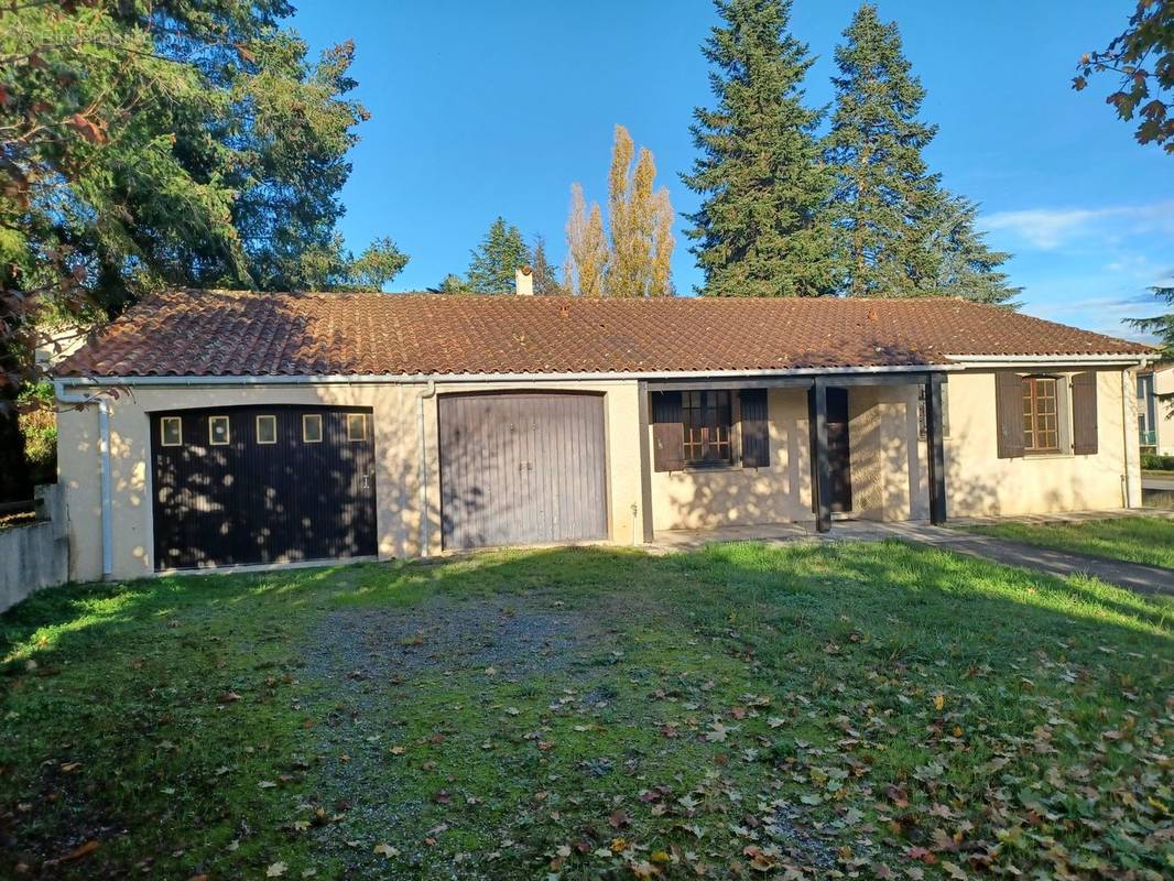 Maison à ROQUECOURBE