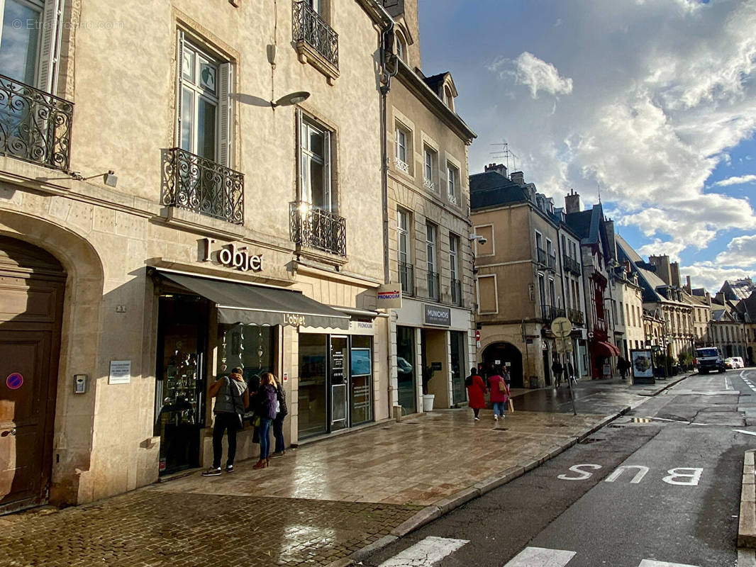 Commerce à DIJON