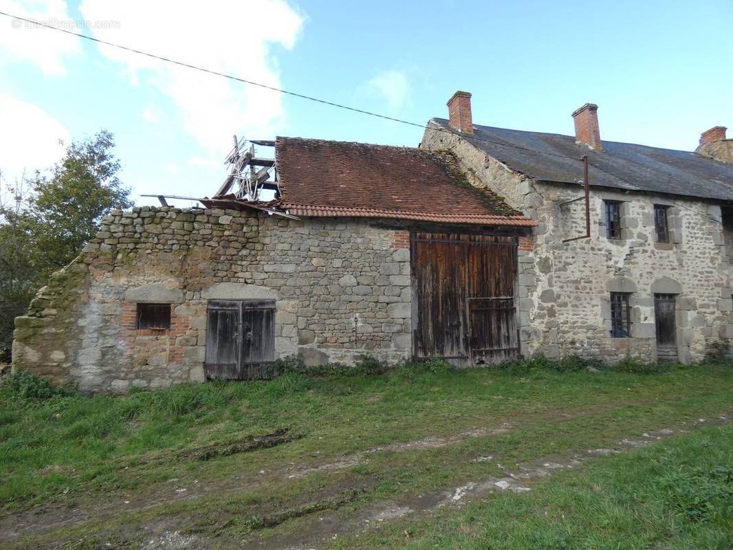 Maison à CHENERAILLES