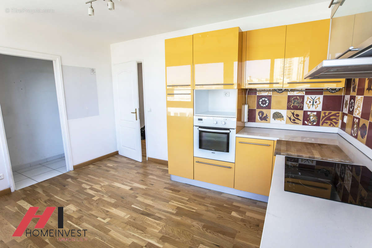 Appartement à MARSEILLE-8E