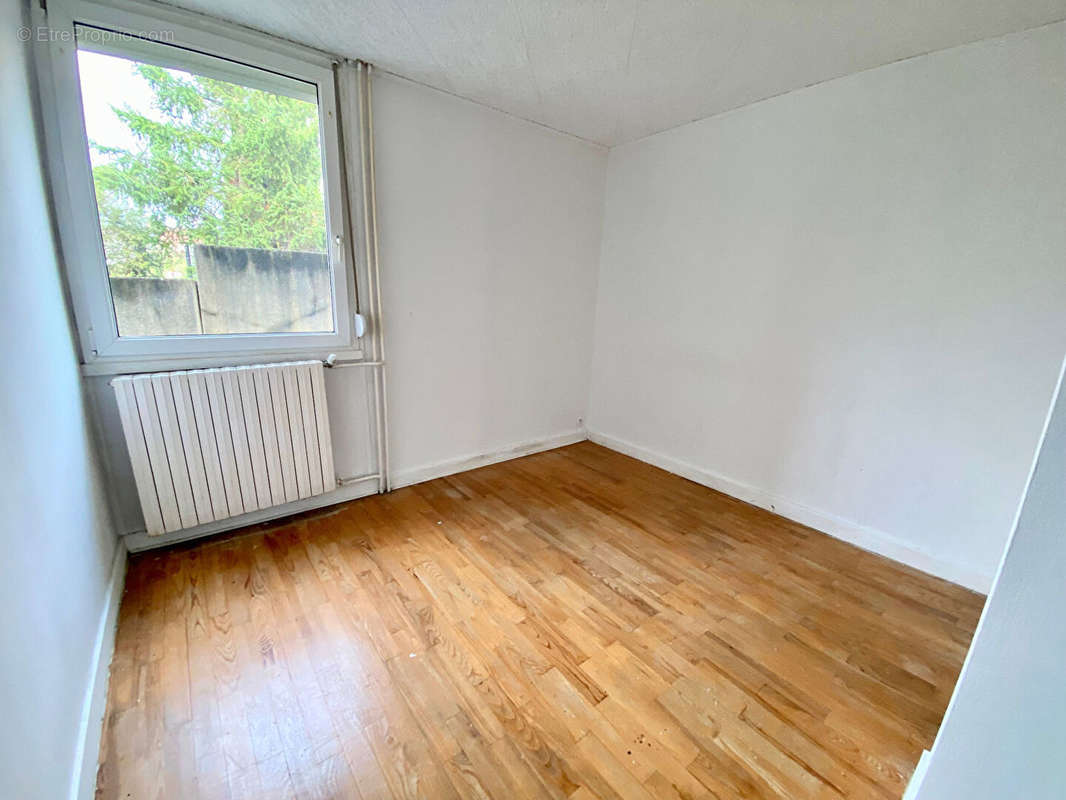 Appartement à NEUNKIRCHEN-LES-BOUZONVILLE