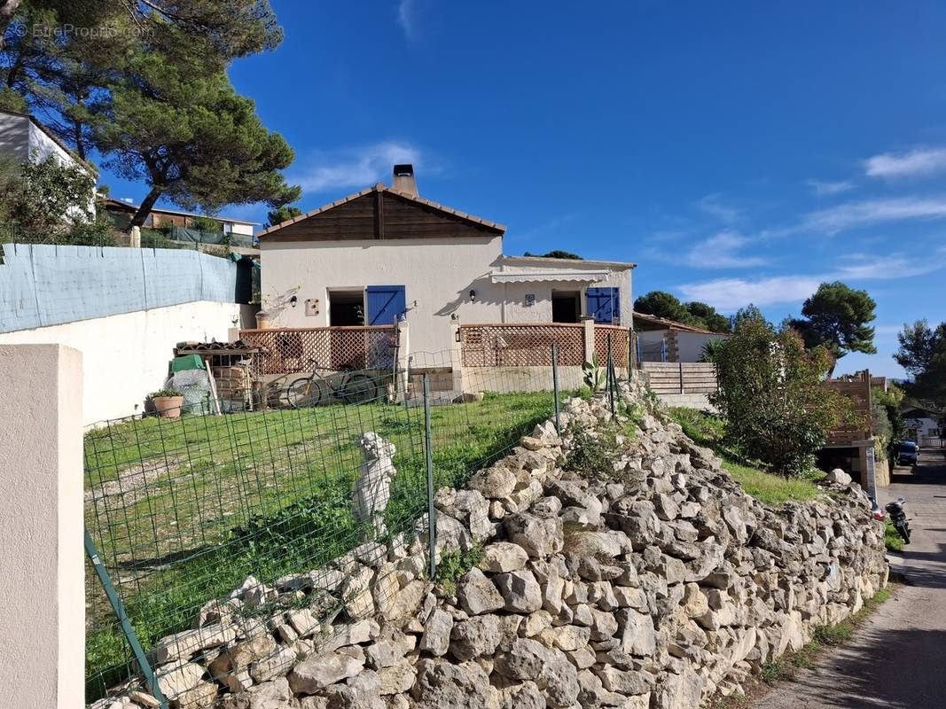 Maison à LE CASTELLET