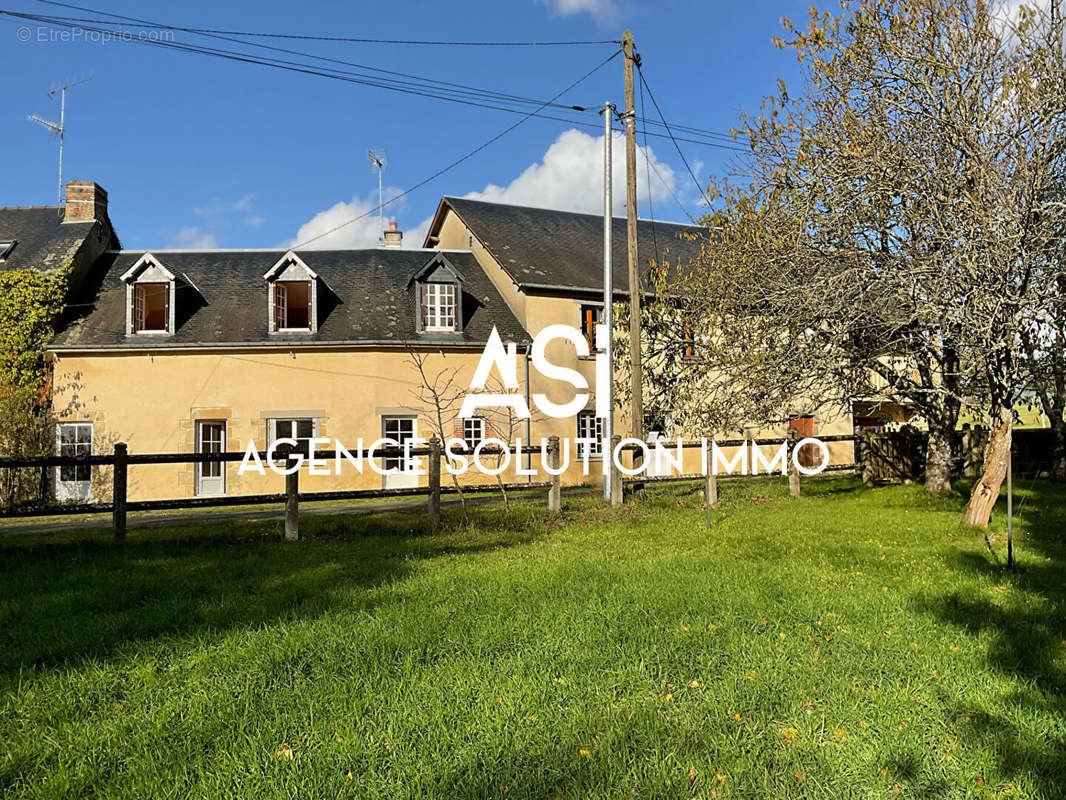 Maison à VILLAINES-LA-JUHEL