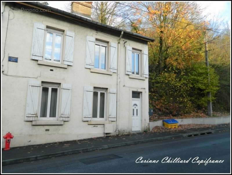 Maison à AUBOUE