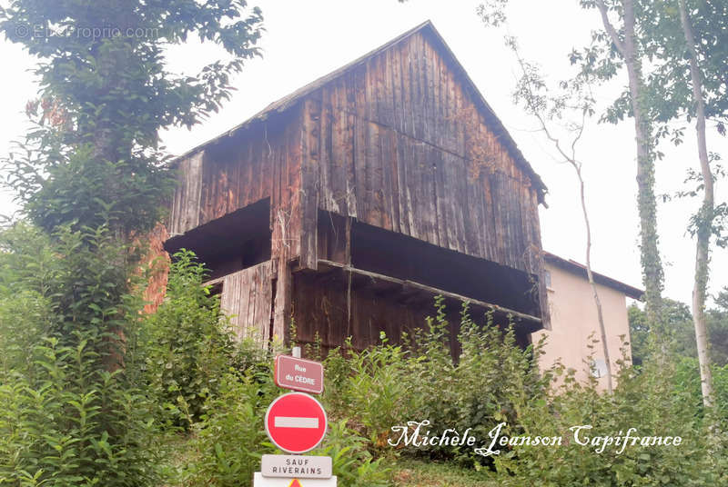 Maison à SAINT-ALBAN-DES-HURTIERES