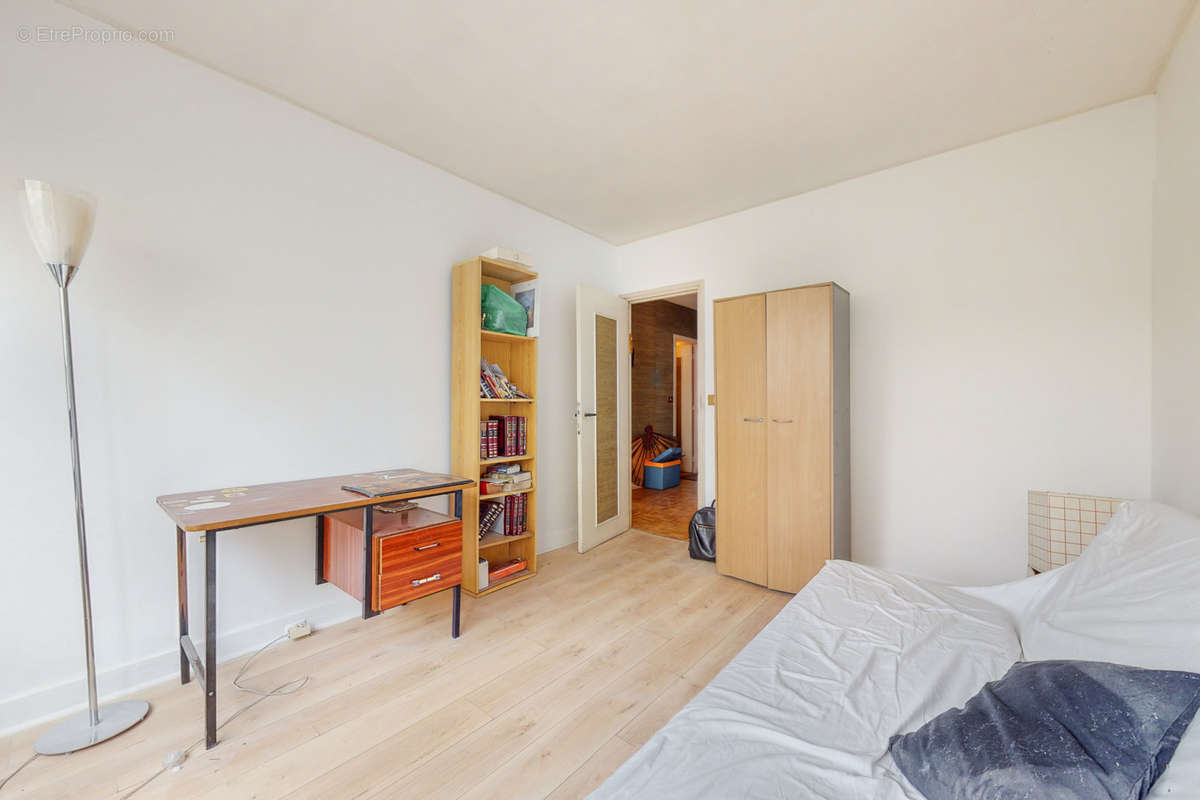 Appartement à PARIS-19E