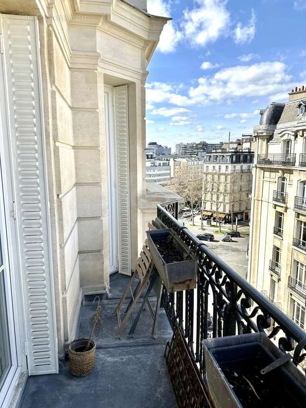 Appartement à PARIS-7E