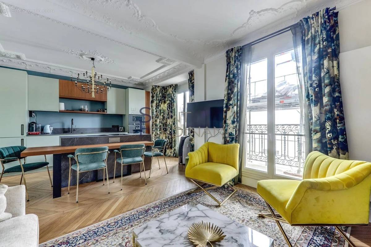 Appartement à PARIS-7E