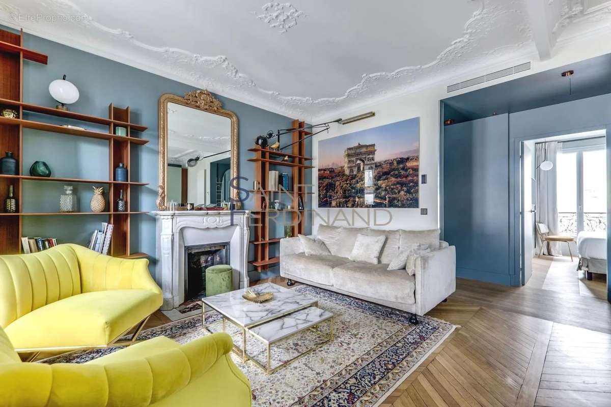 Appartement à PARIS-7E