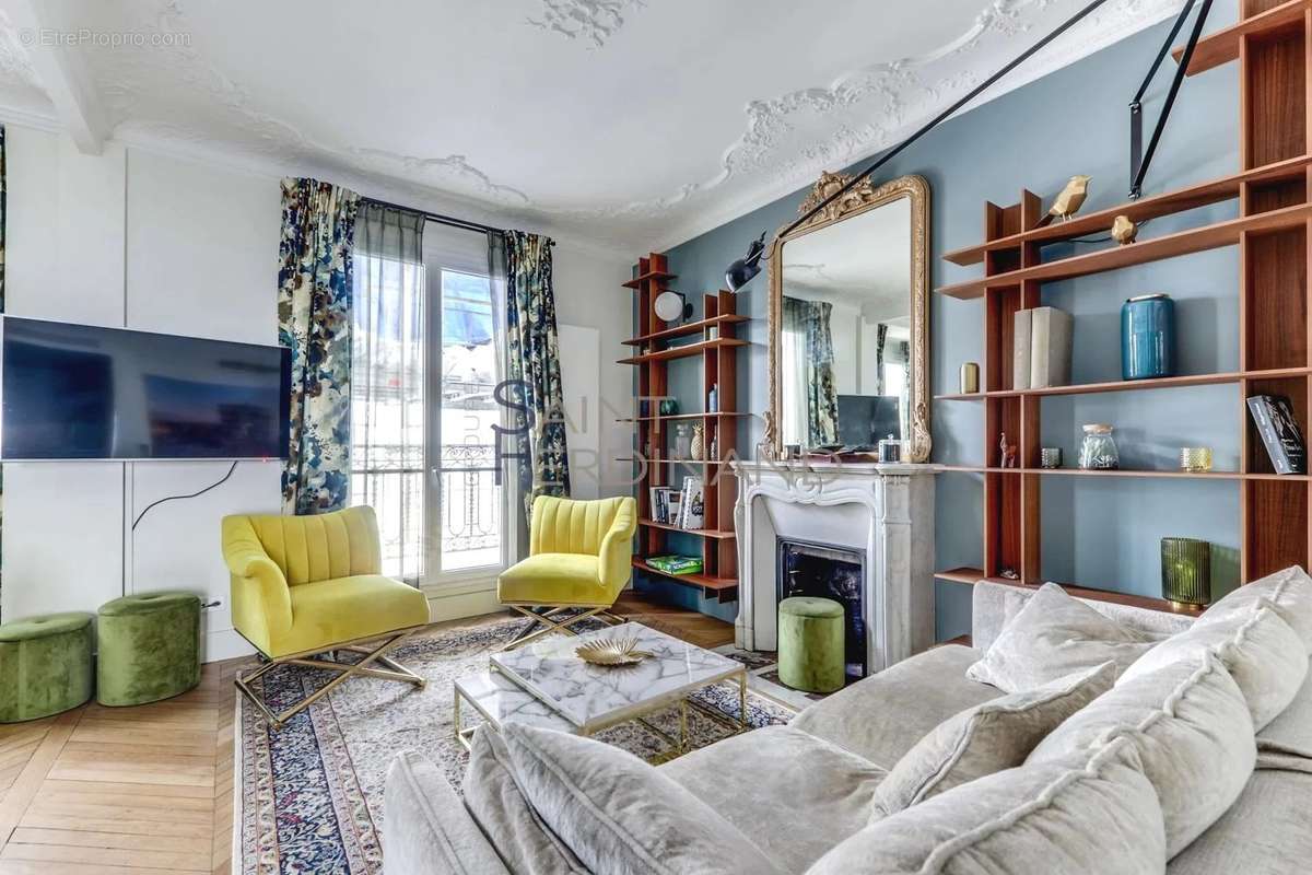 Appartement à PARIS-7E