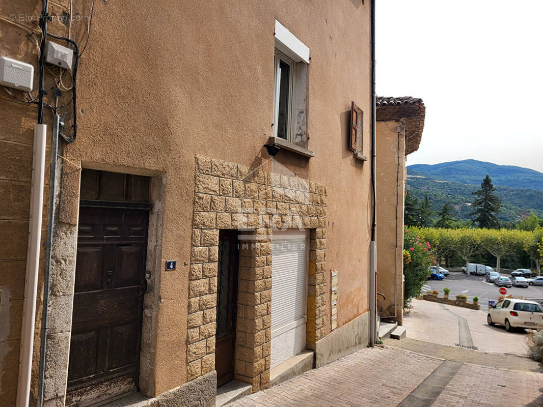 Appartement à CHATEAU-ARNOUX-SAINT-AUBAN