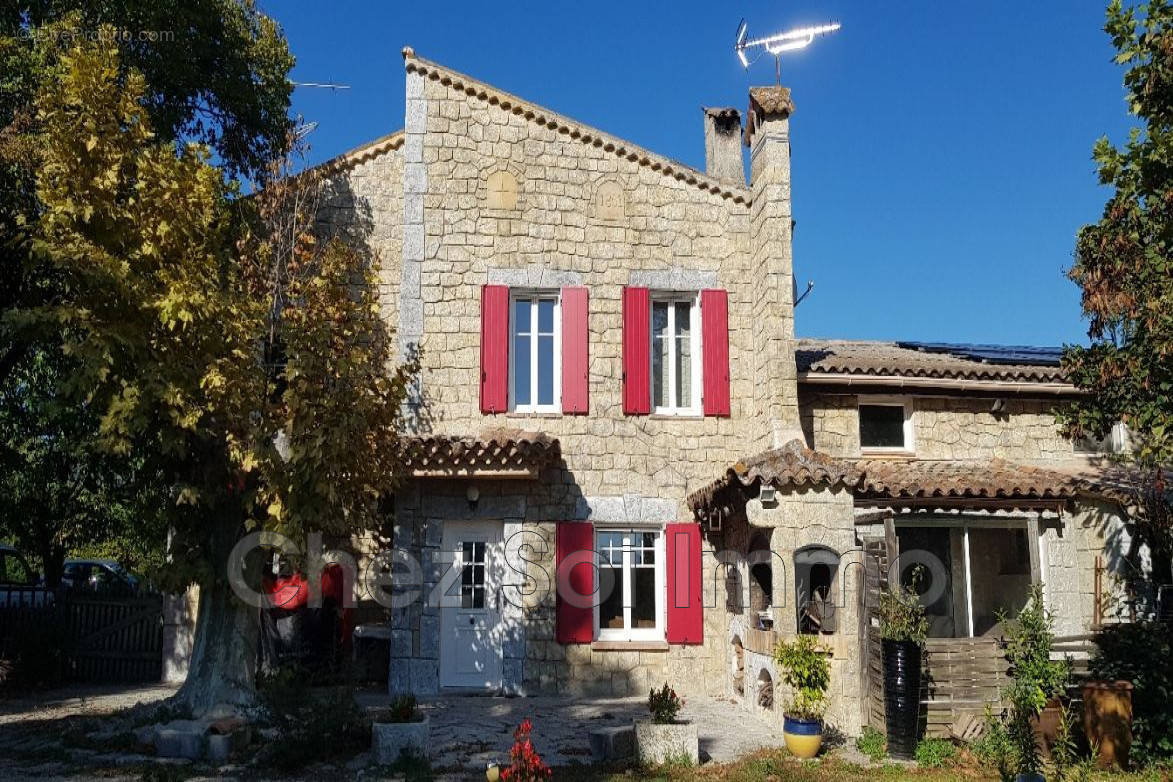 Maison à FAYENCE