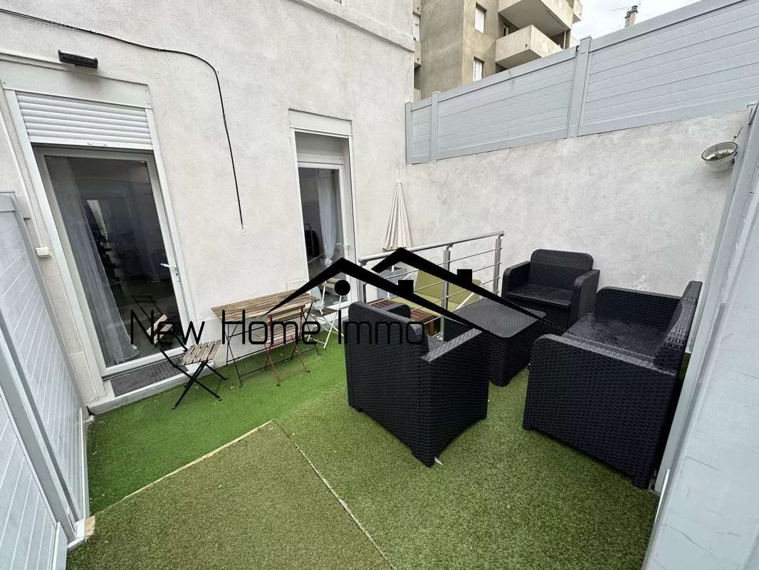 Appartement à MARSEILLE-5E