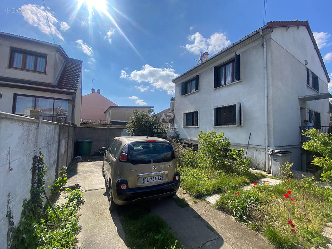 Maison à NANTERRE