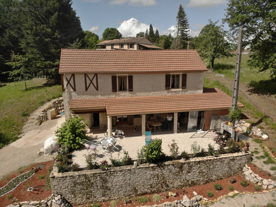 Maison à MONTIGNAC