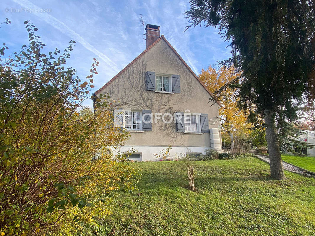 Maison à GAILLON-SUR-MONTCIENT