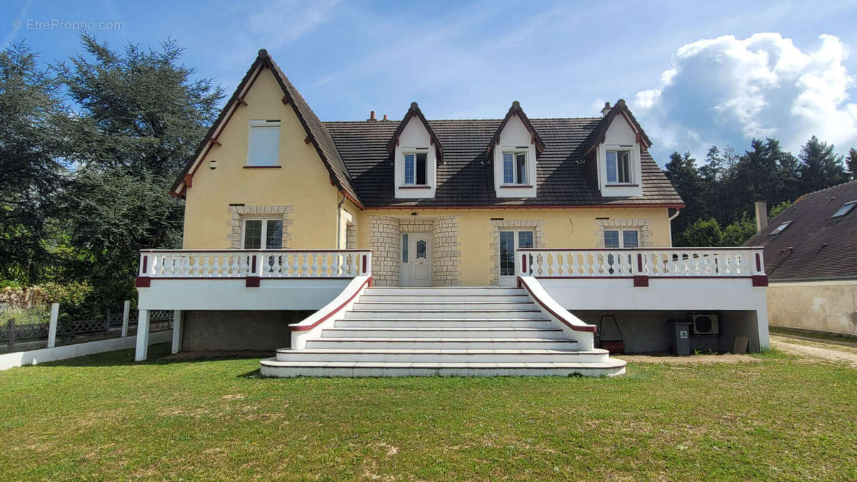 Maison à NOYERS-SUR-CHER