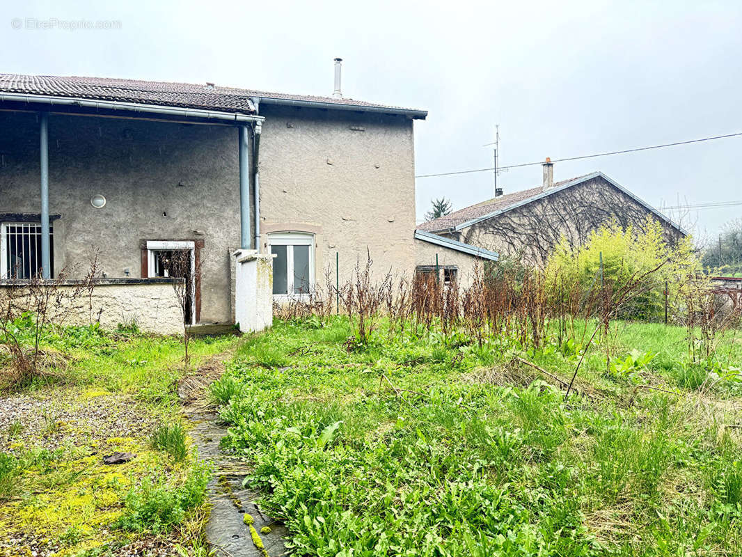 Maison à AVRICOURT