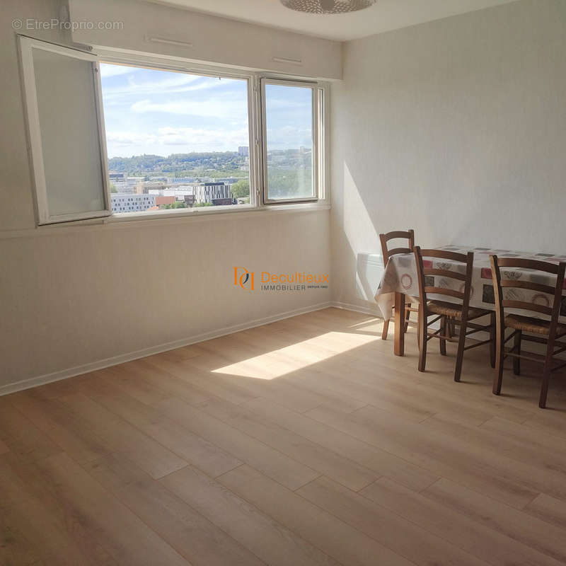 Appartement à VILLEURBANNE