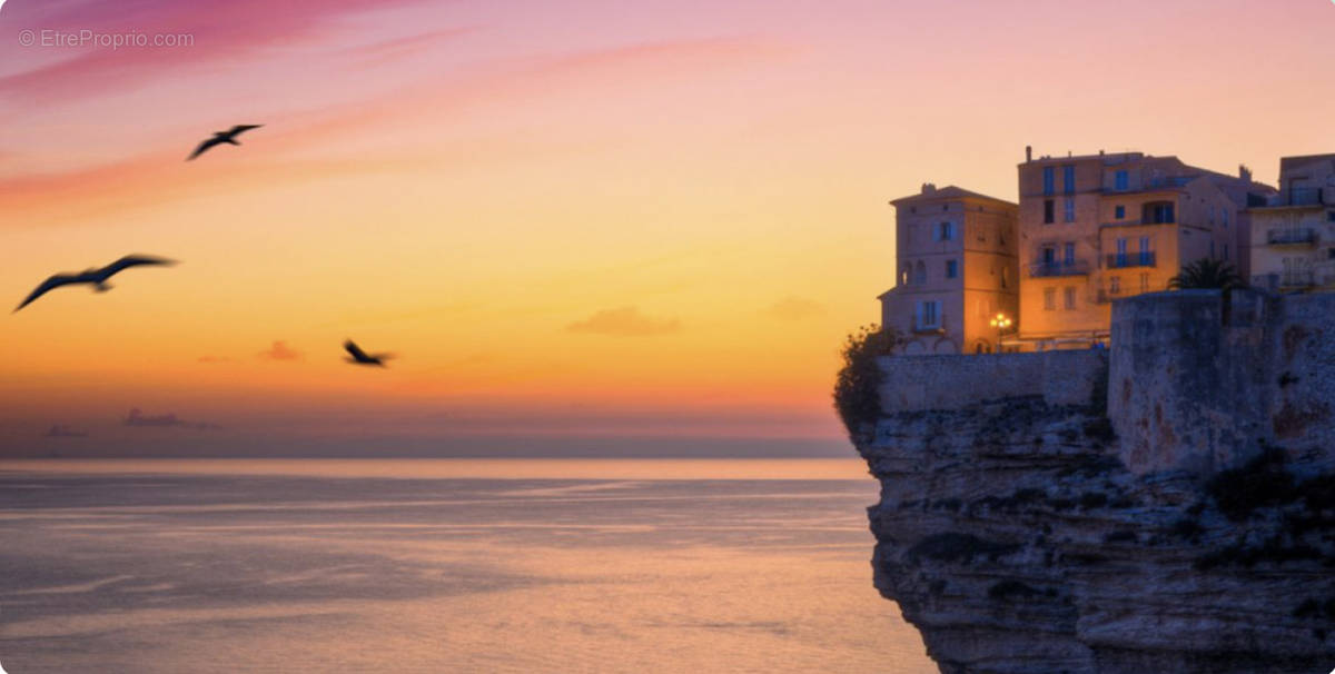 Terrain à BONIFACIO