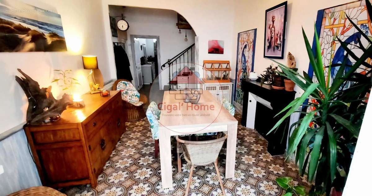 Appartement à THEZAN-DES-CORBIERES