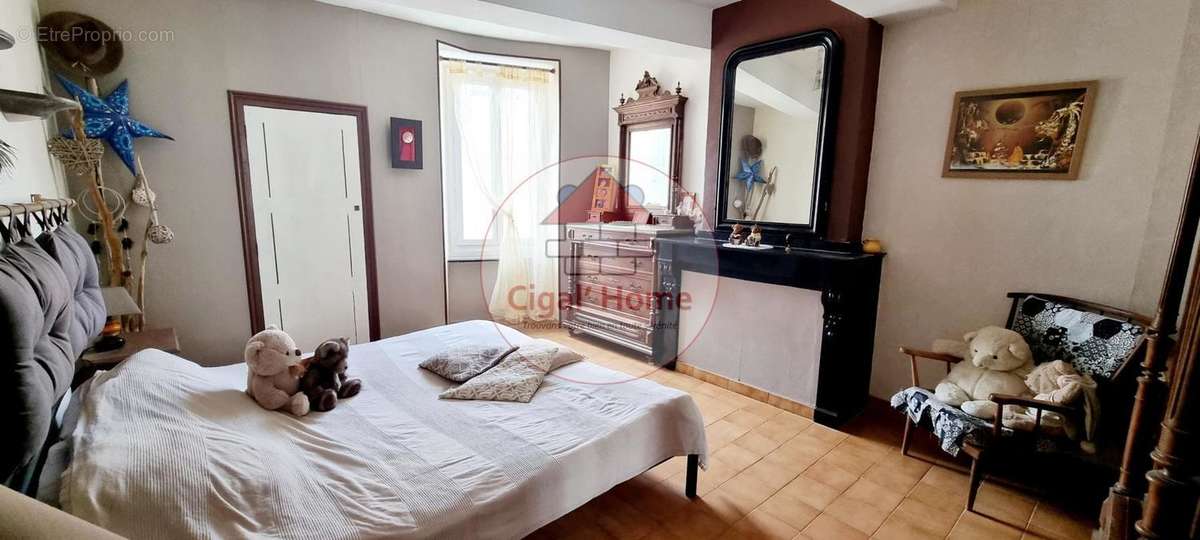 Appartement à THEZAN-DES-CORBIERES