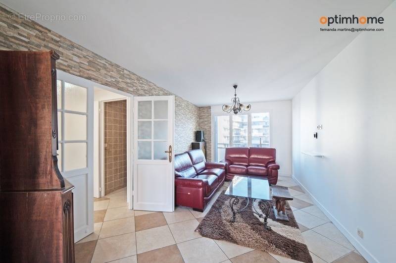 Appartement à MONTROUGE