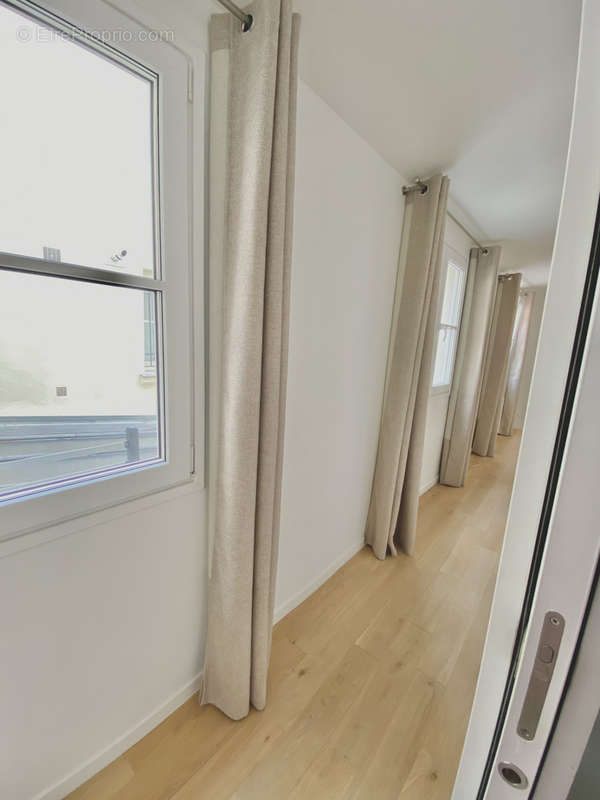 Appartement à PARIS-7E