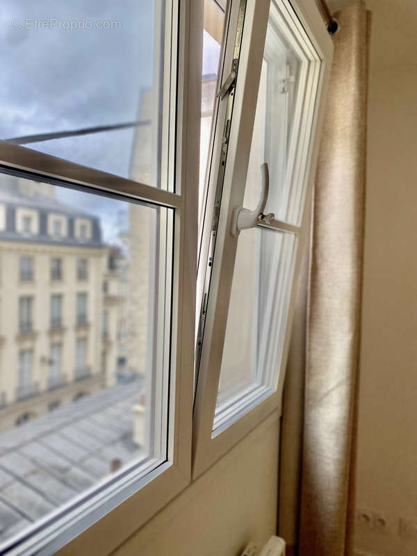 Appartement à PARIS-7E