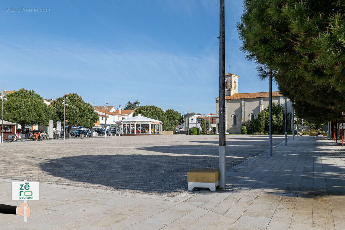 Commerce à LA TRANCHE-SUR-MER