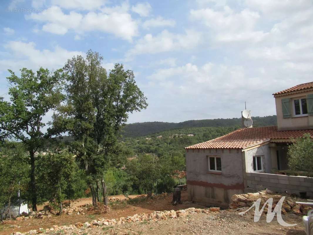 Maison à TAVERNES