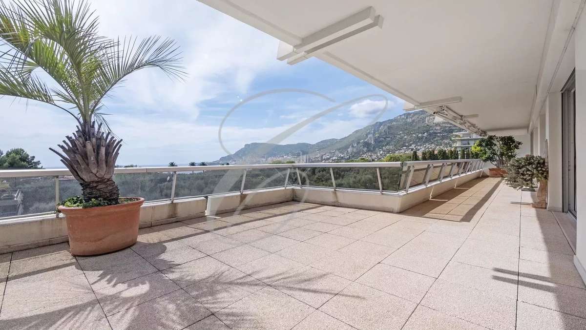 Appartement à ROQUEBRUNE-CAP-MARTIN