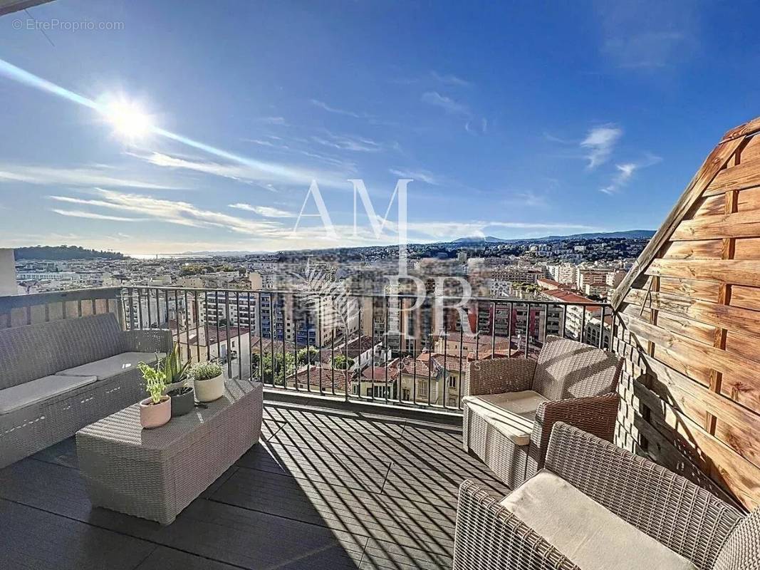 Appartement à NICE