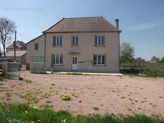 Maison à LE BOUCHAUD