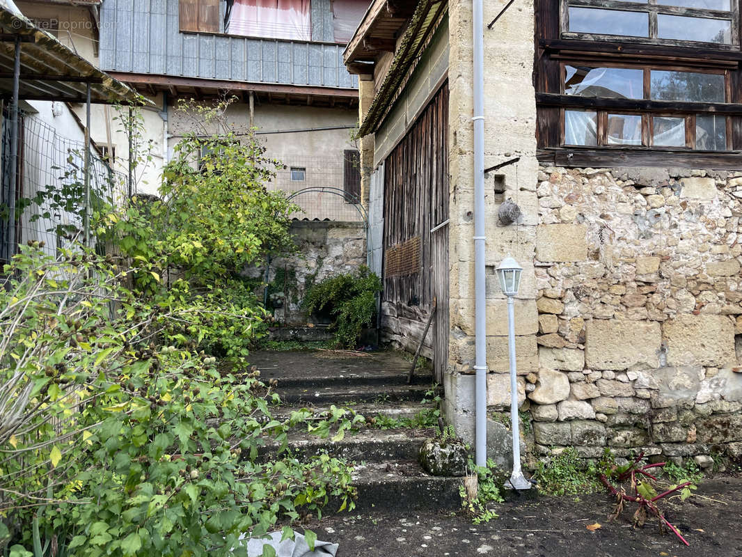 Maison à CASTILLON-LA-BATAILLE