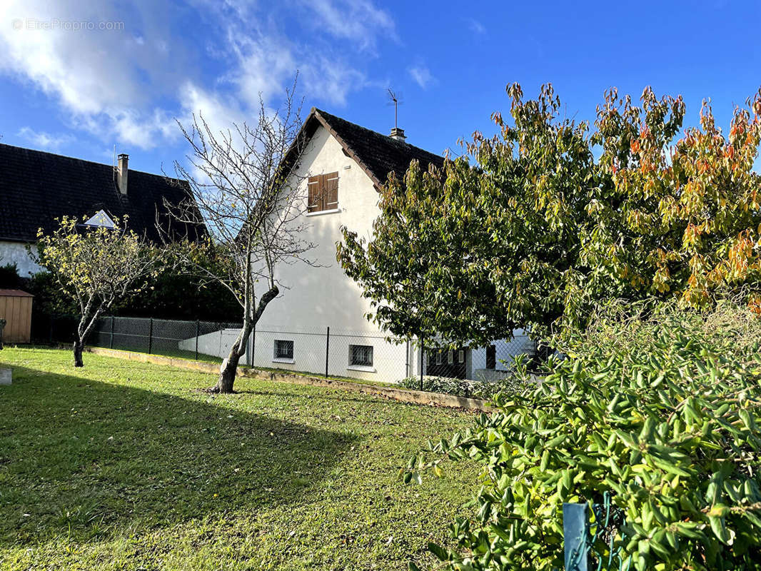 Maison à AUXERRE