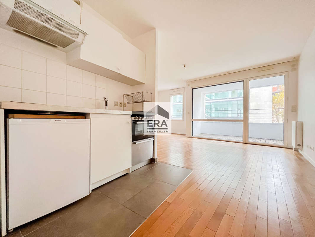 Appartement à PARIS-19E